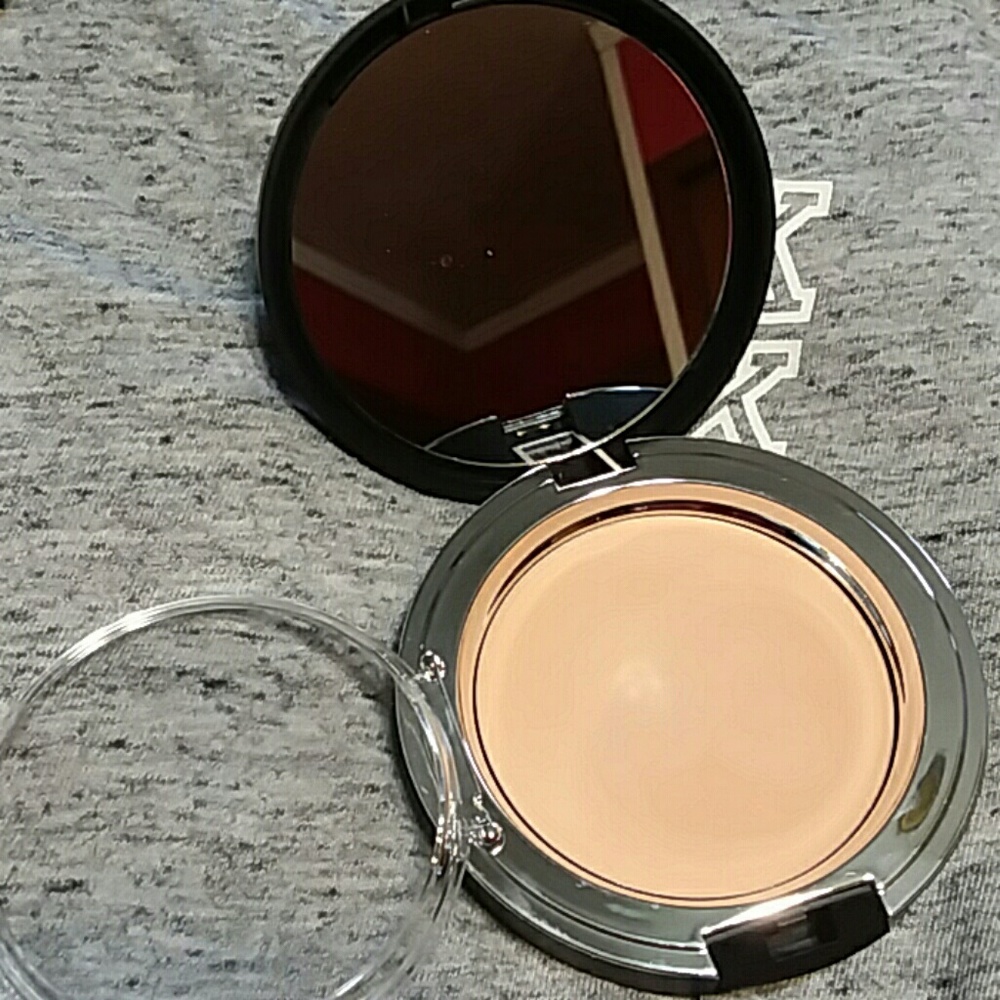 Younique Mineral Touch Cream Foundation